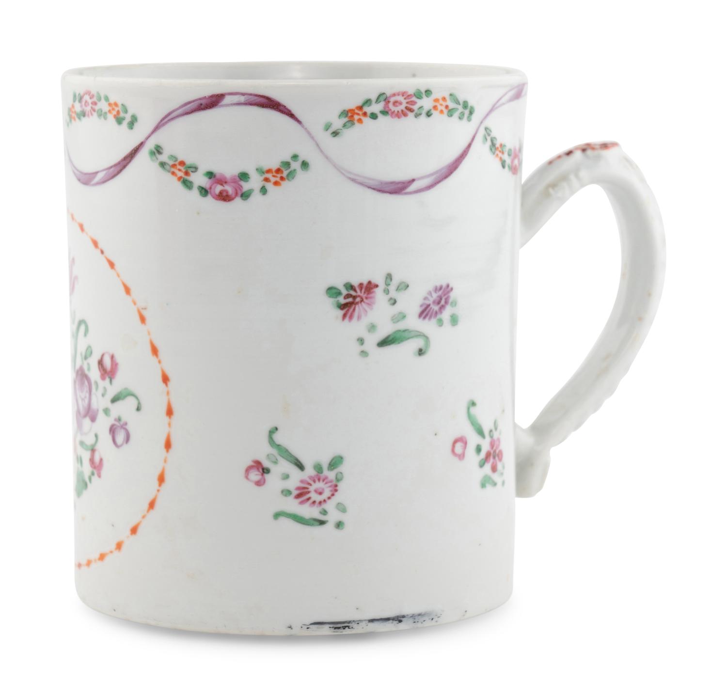 A Chinese Export Porcelain Mug