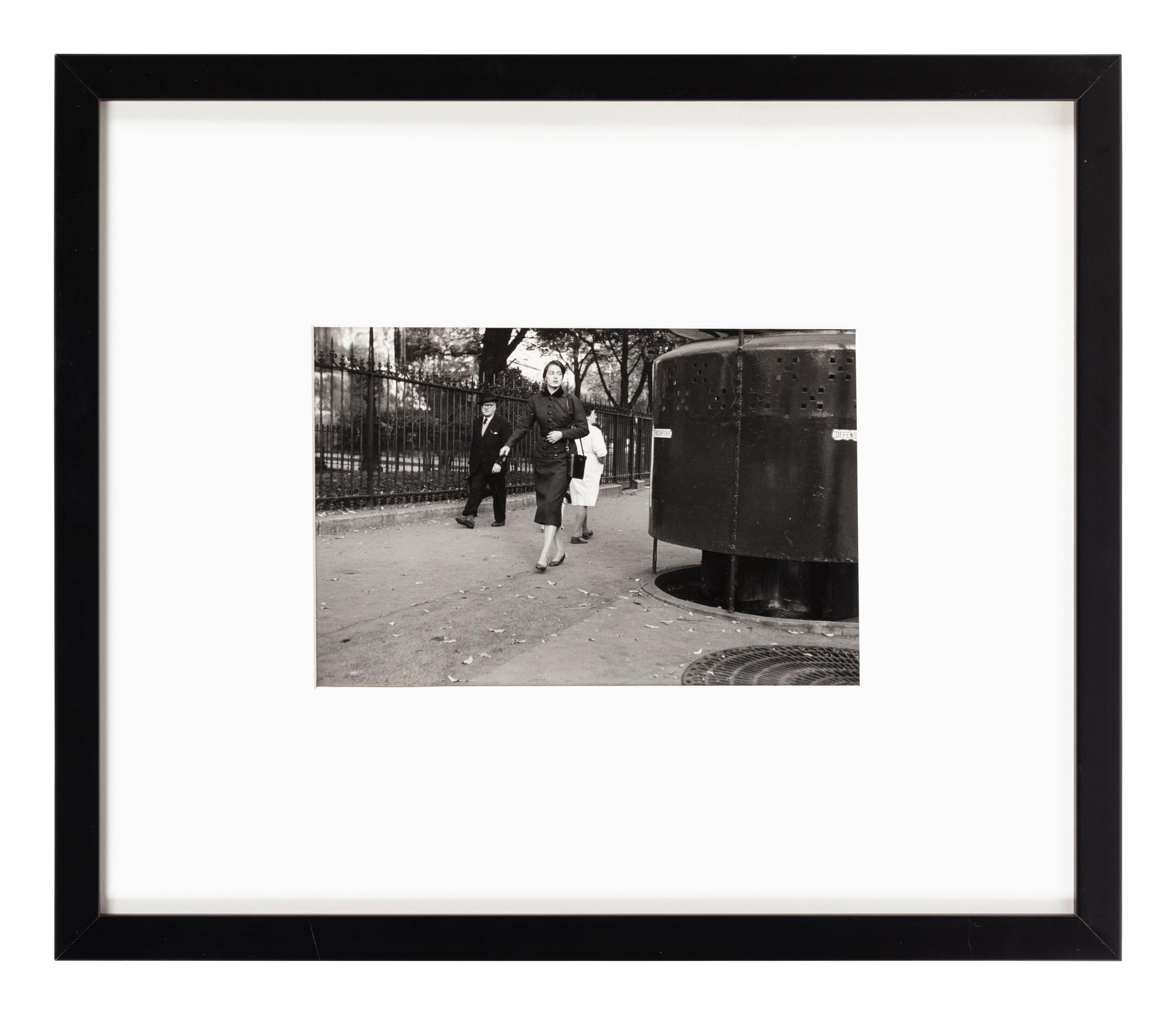 Ruth Orkin (1921-1985) Jinx Walking, Paris, 1952