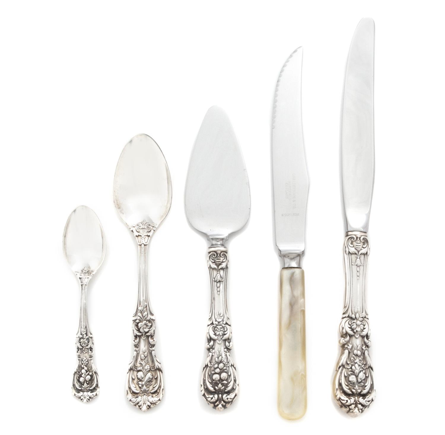 A Group of American Silver Flatware Articles, Reed and Barton, Taunton, MA, Francis I pattern, comprising: 13 dinner knives 7 teaspoons