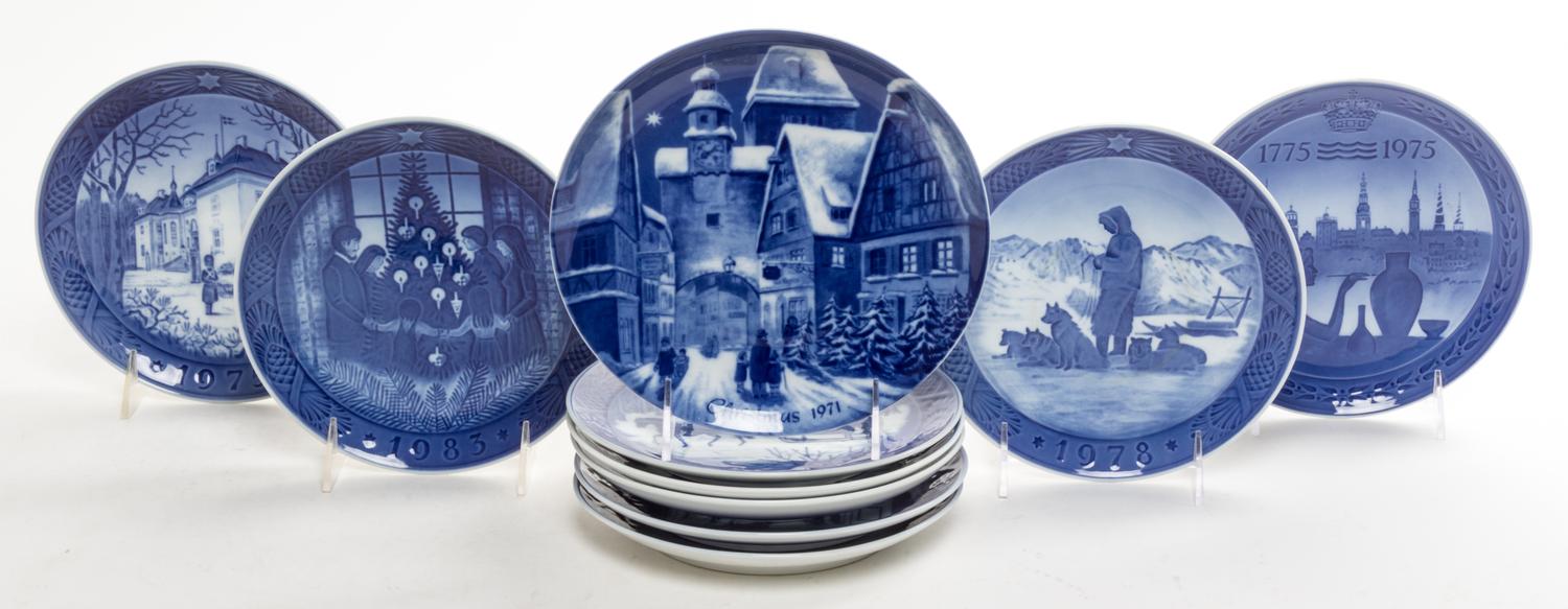 A Collection of Continental Porcelain Christmas Plates Diameter 7 1/4 inches. — 20TH CENTURY