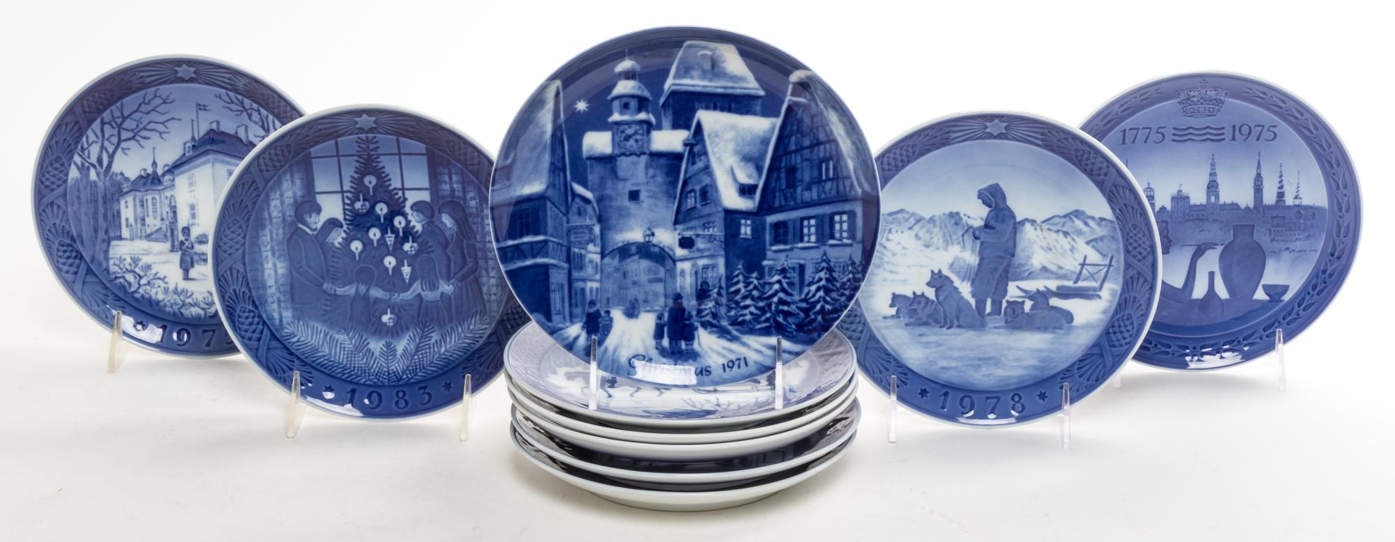 A Collection of Continental Porcelain Christmas Plates Diameter 7 1/4 inches. — 20TH CENTURY