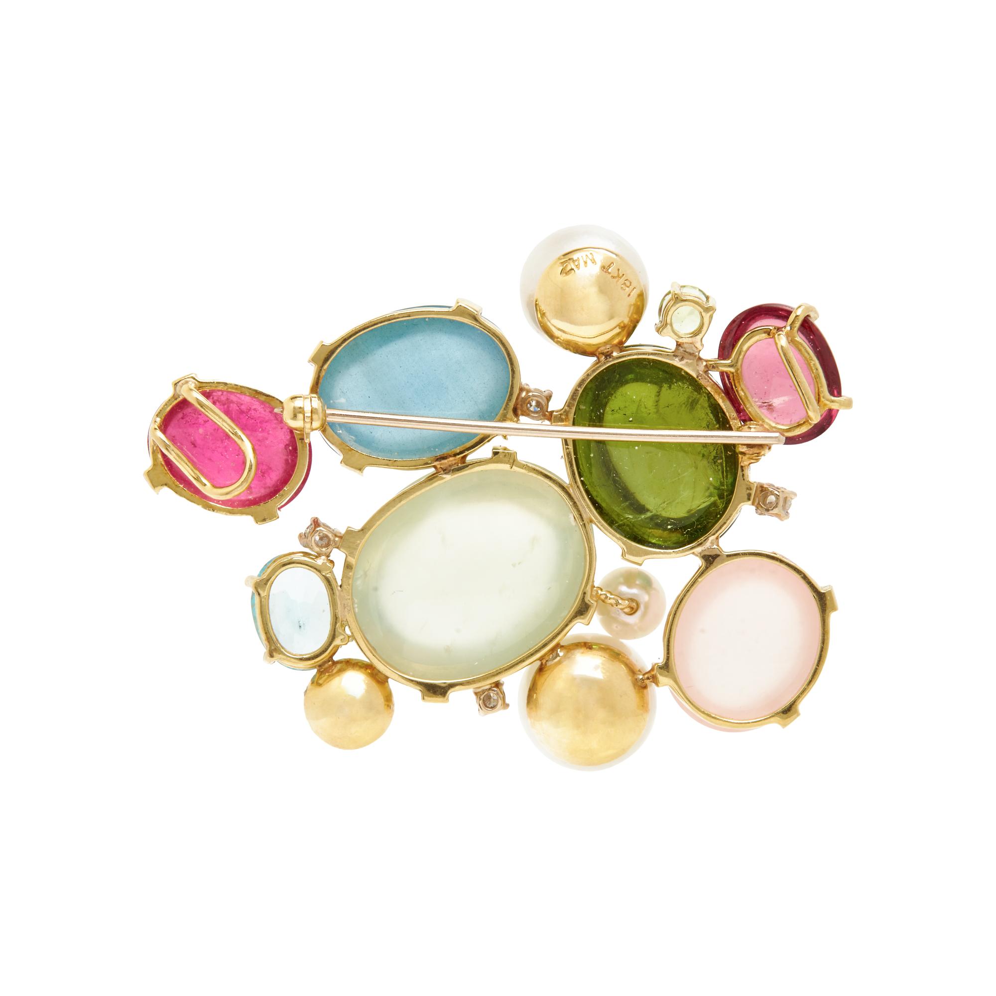 YELLOW GOLD AND MULTIGEM BROOCH AND EARRINGS