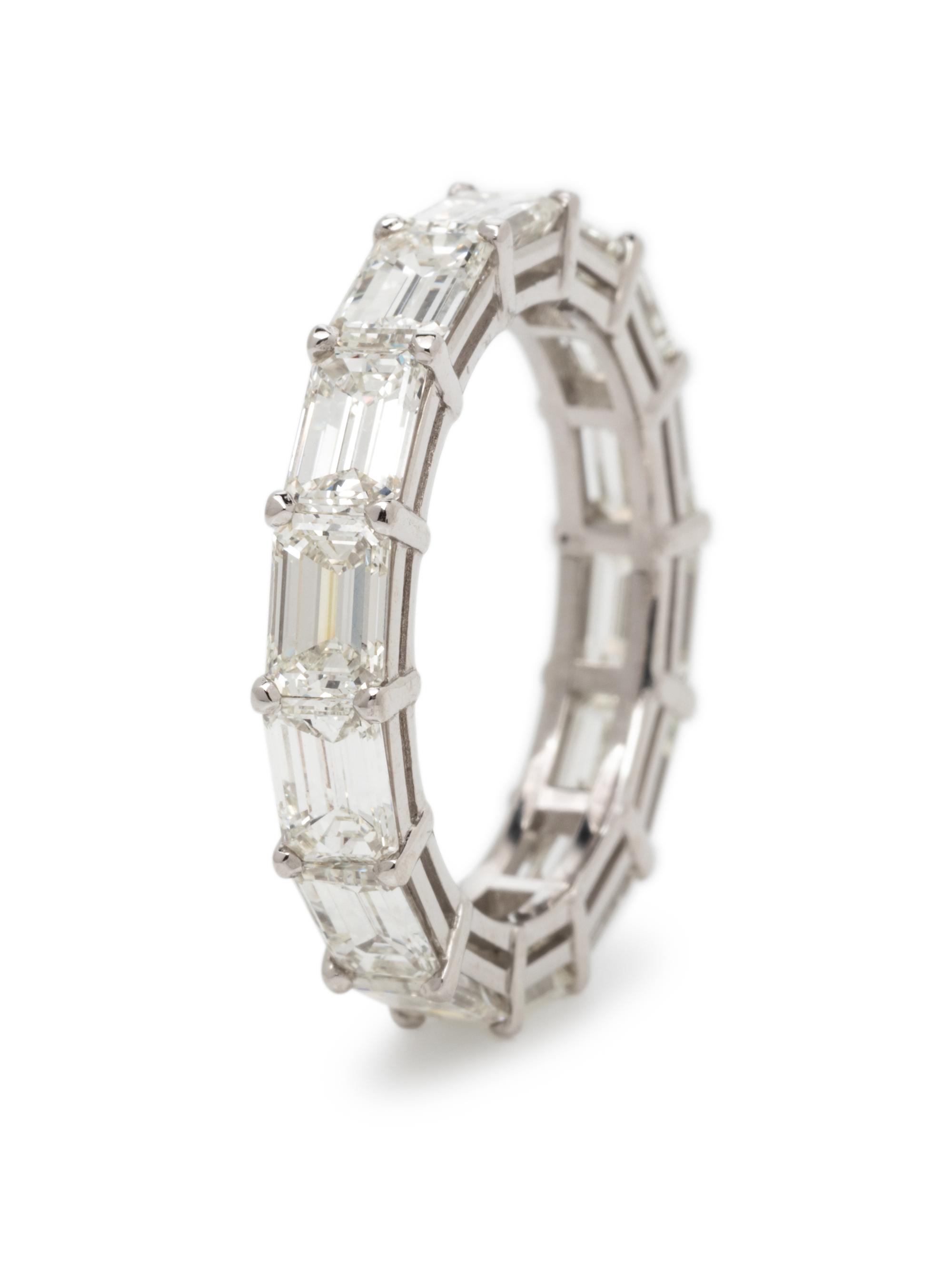 DIAMOND ETERNITY BAND