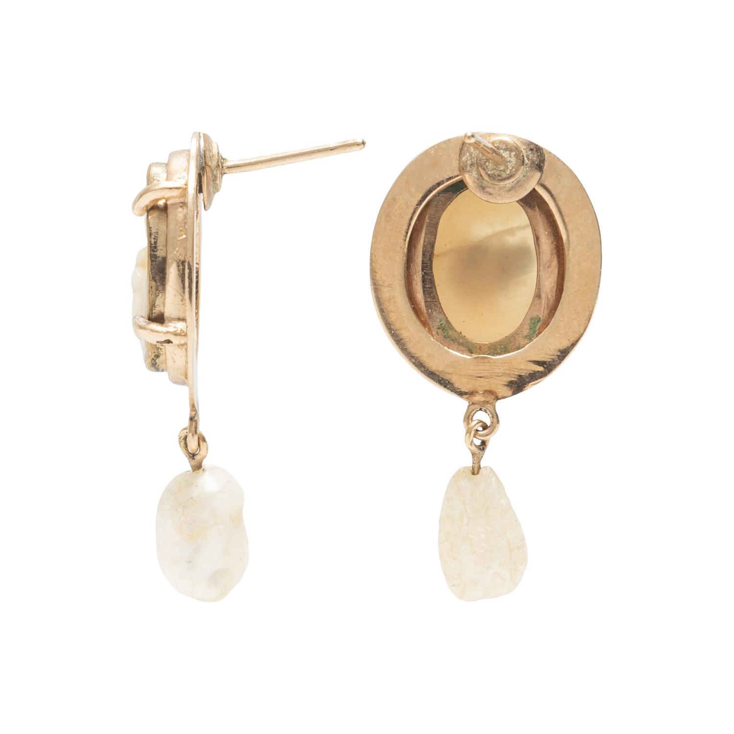 CAMEO, BAROQUE CULTURED PEARL, AND YELLOW GOLD DEMI PARURE