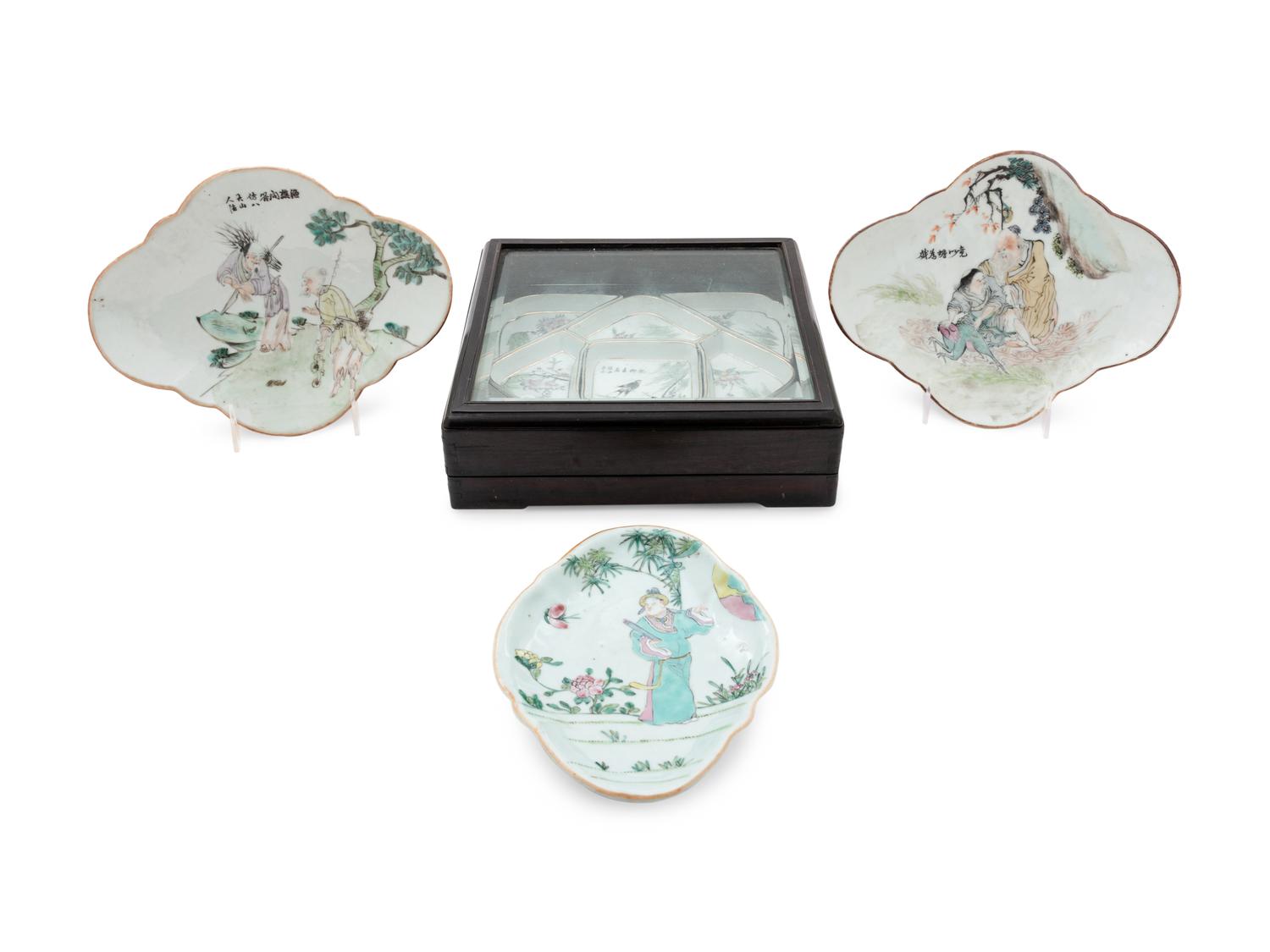 Twelve Chinese Famille Rose Porcelain Table Wares