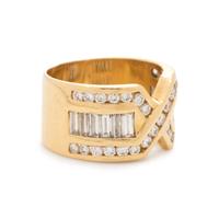 YELLOW GOLD AND DIAMOND RING