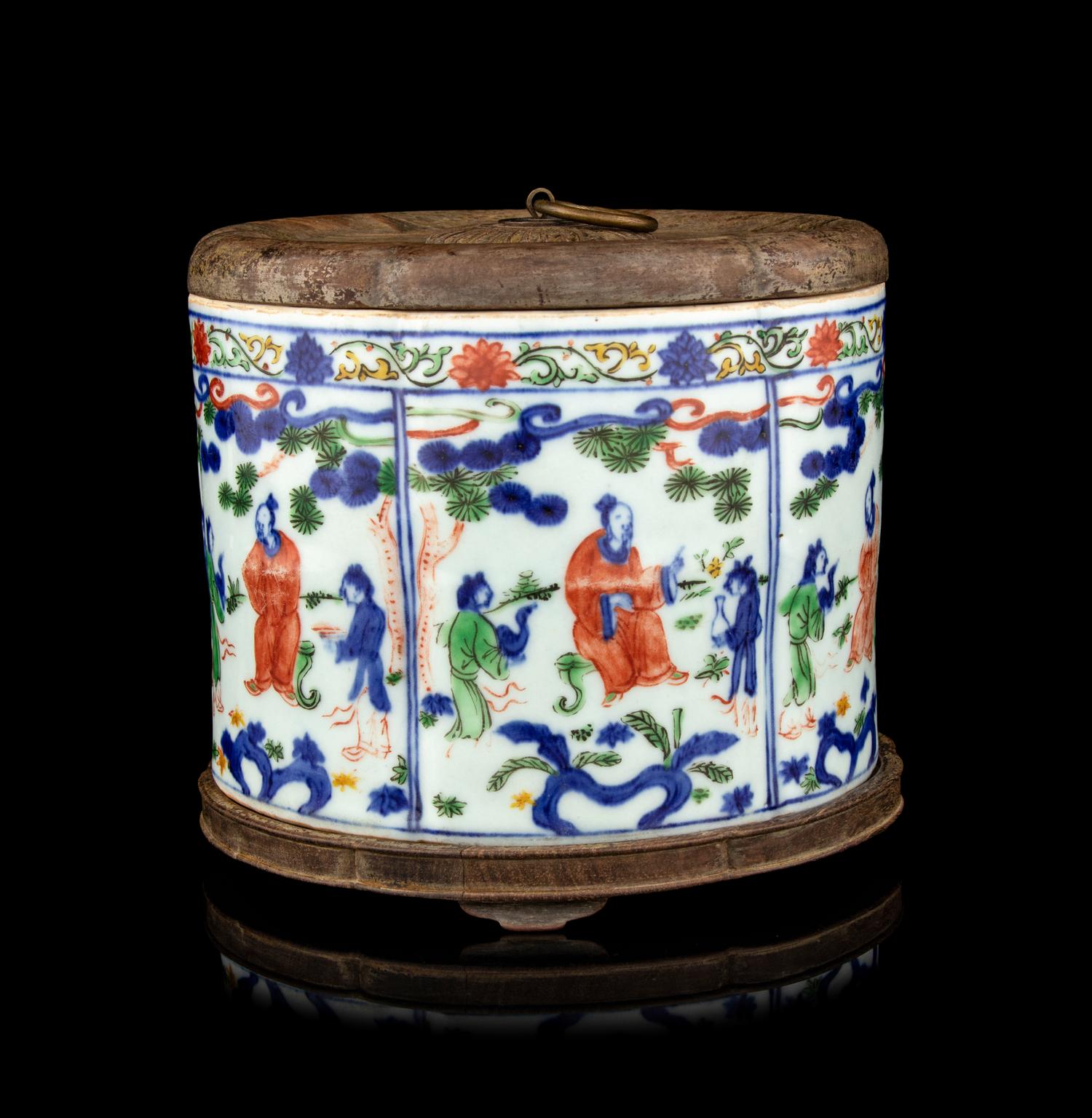 A Wucai Porcelain Lobed Jar