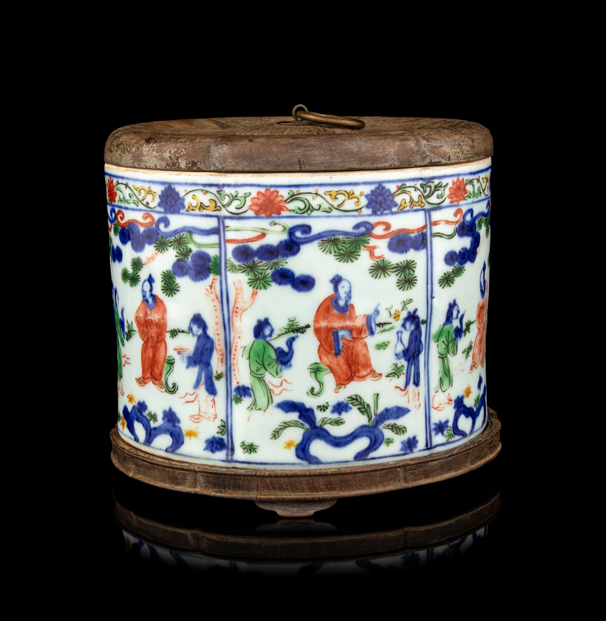 A Wucai Porcelain Lobed Jar