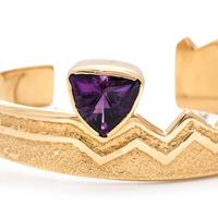 YELLOW GOLD AND AMETHYST CUFF BRACELET