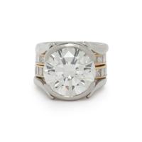 DIAMOND AND PLATINUM RING WITH PAIR OF ETERNITY BANDS