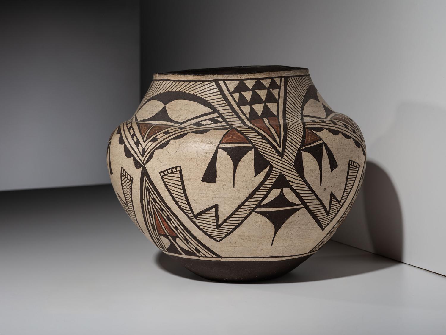 Zuni Pottery Olla