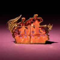 A Chinese Carved Red Coral ‘ Meiren" Brooch, 20th Century — 近代 金鑲珊瑚鏤雕仕女圖胸針