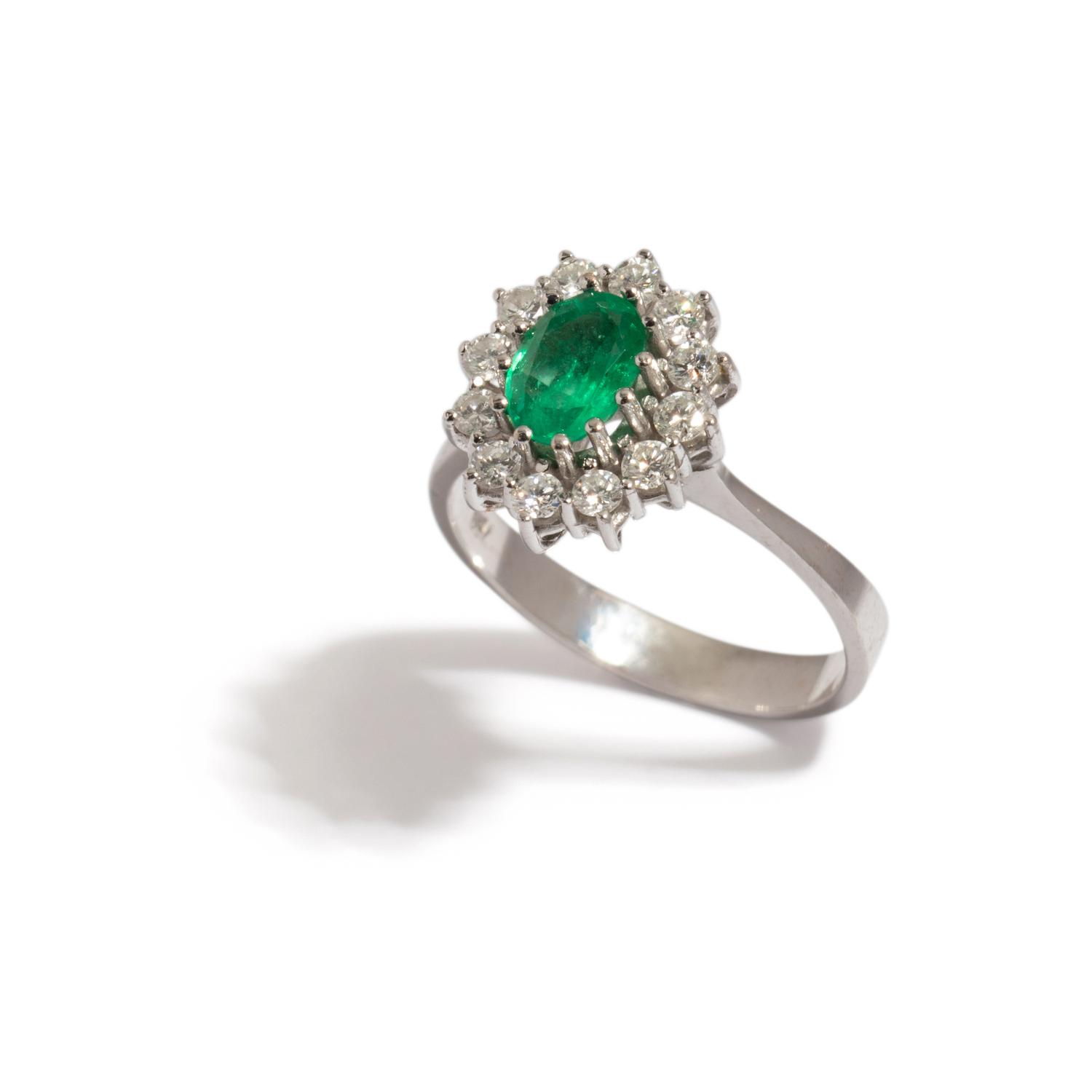 EMERALD AND DIAMOND RING