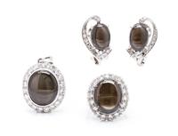 A White Gold, Black Star Sapphire and Diamond Parure, 16.70 dwts.