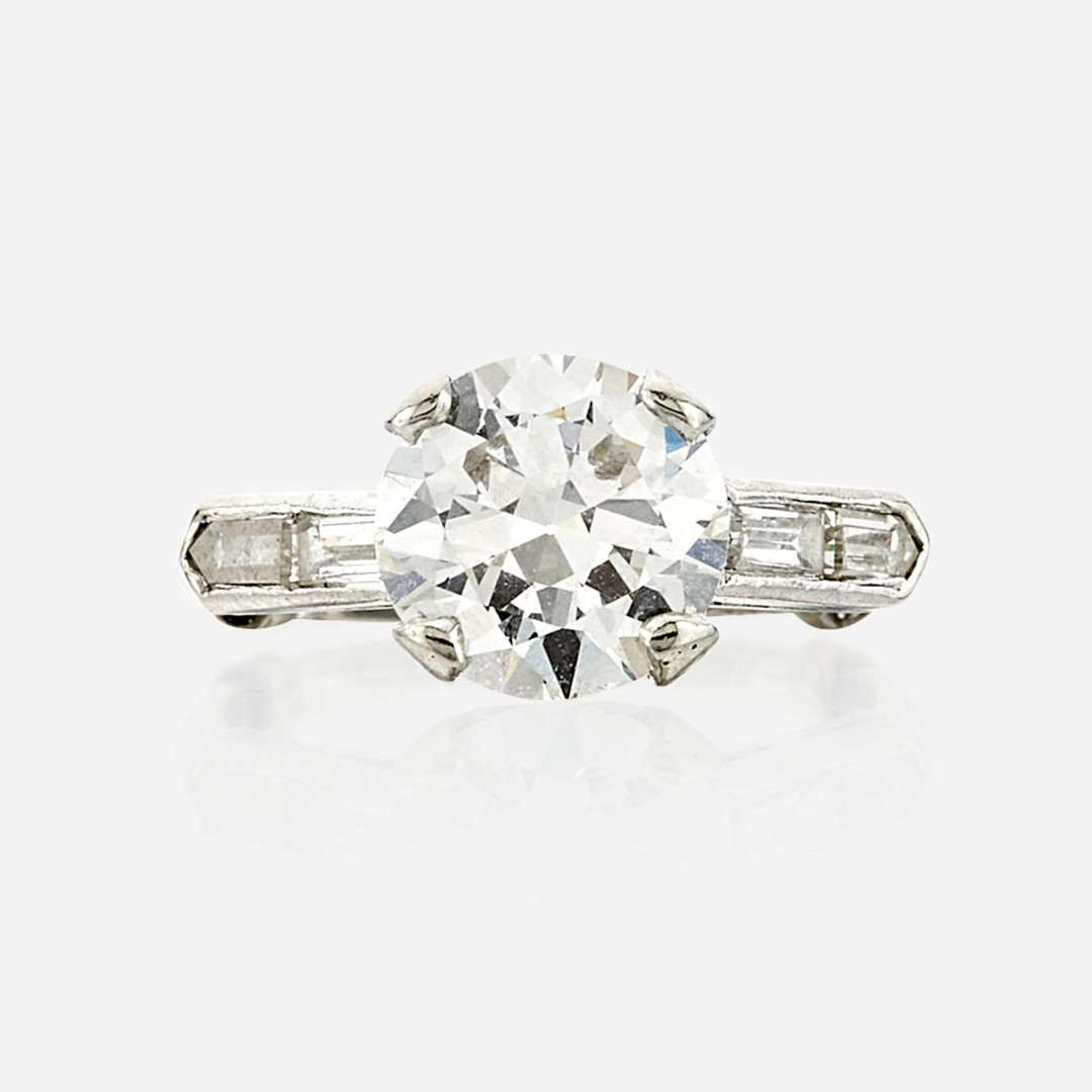 A diamond solitaire