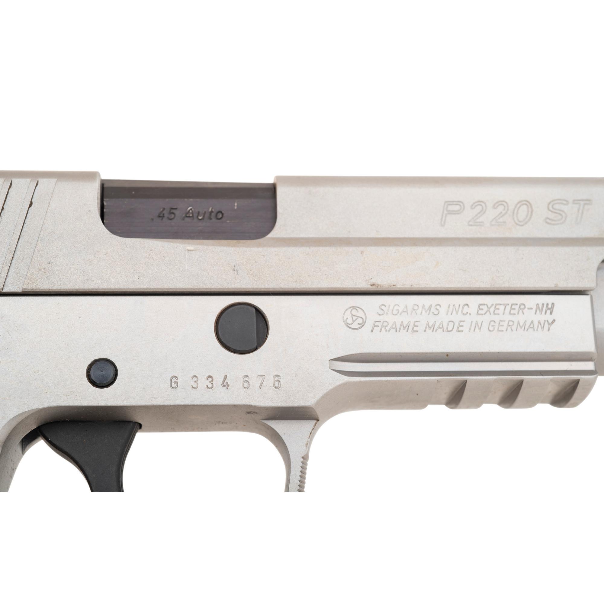 *Sig Sauer P220 Stainless Pistol in Factory Box with Accessories