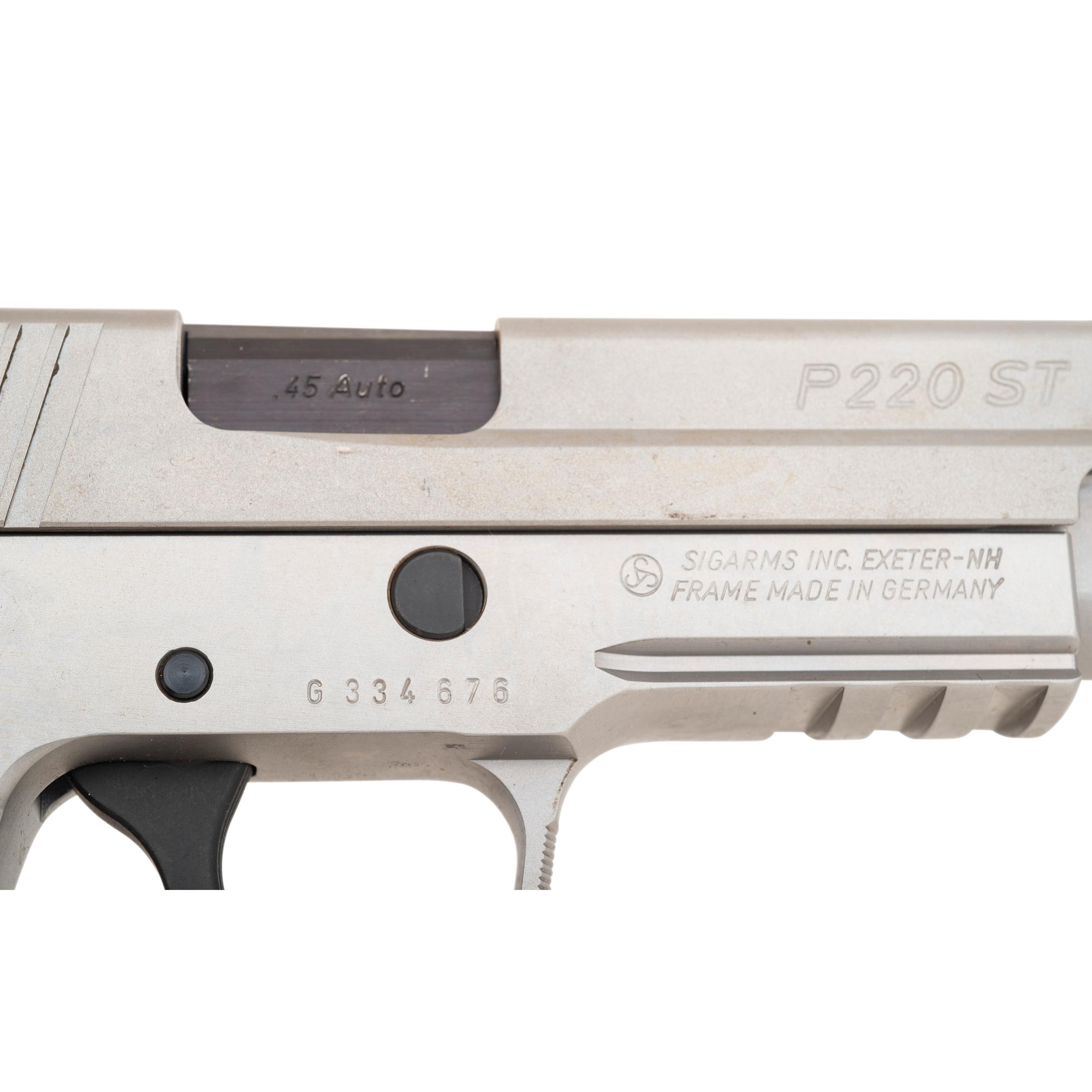 *Sig Sauer P220 Stainless Pistol in Factory Box with Accessories