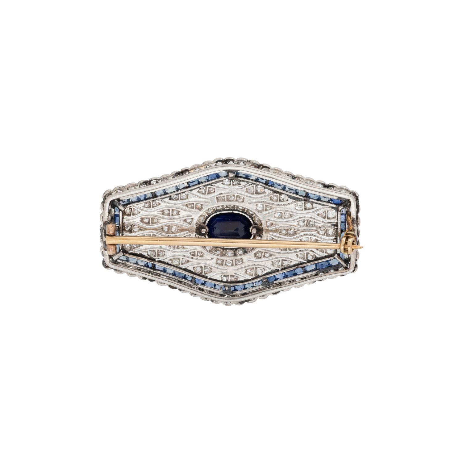 ART DECO, SAPPHIRE AND DIAMOND BROOCH