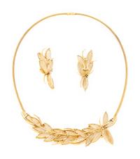 RUTILATED QUARTZ, DIAMOND, AND YELLOW GOLD NECKLACE AND EARRING SET