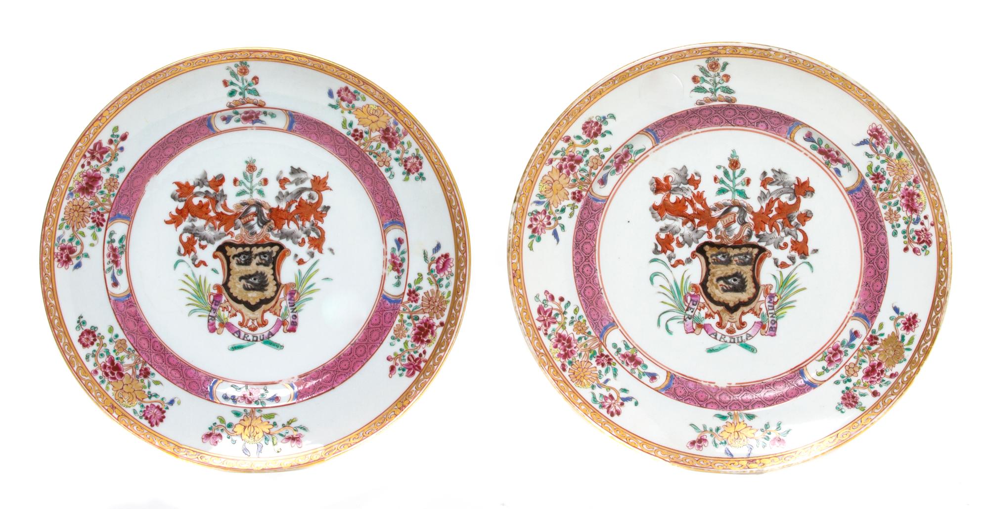 A Pair of Samson Armorial Plates, Diameter 10 1/2 inches.