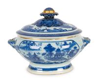 A Chinese Export Blue and White Porcelain Tureen