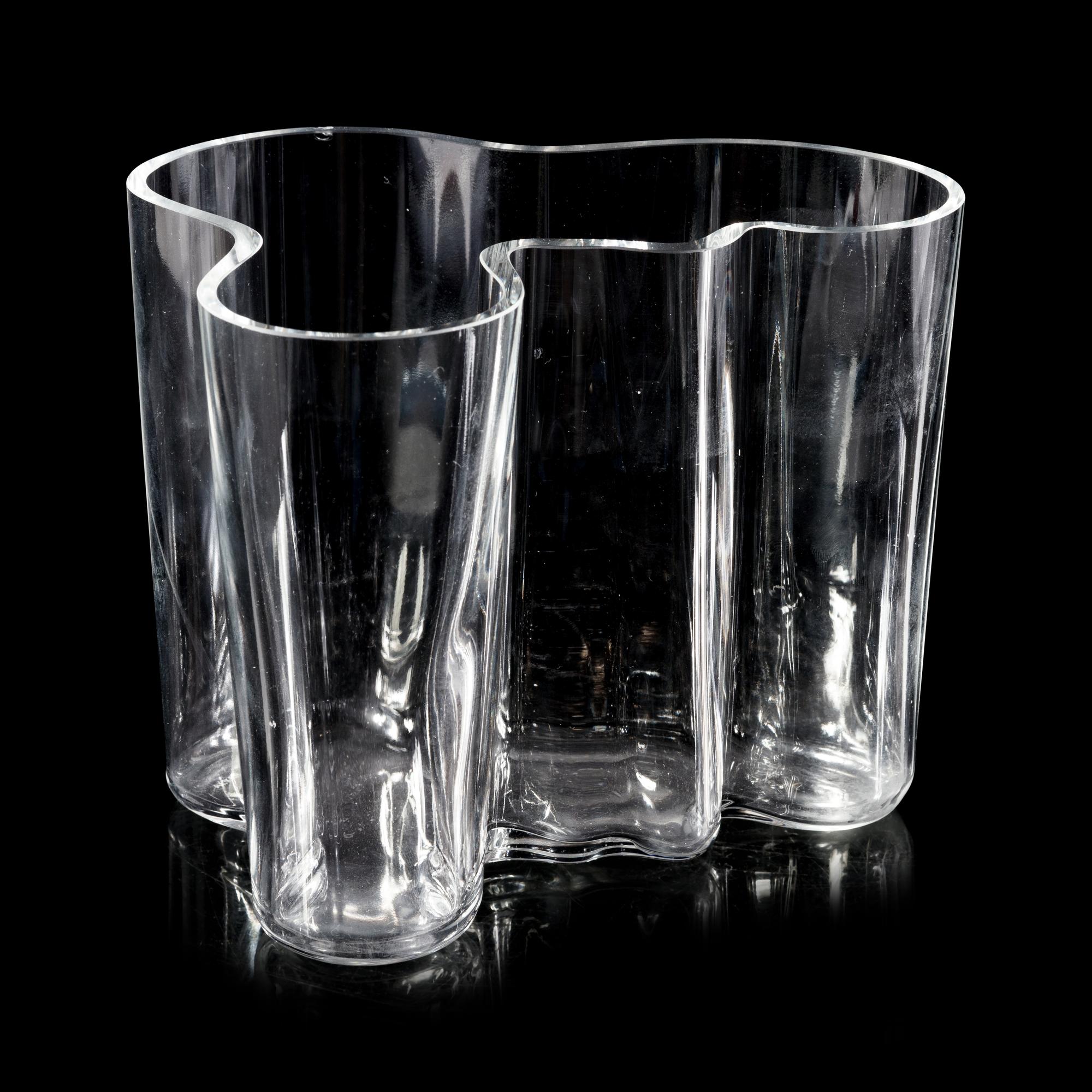 Savoy Vase, littala, Finland