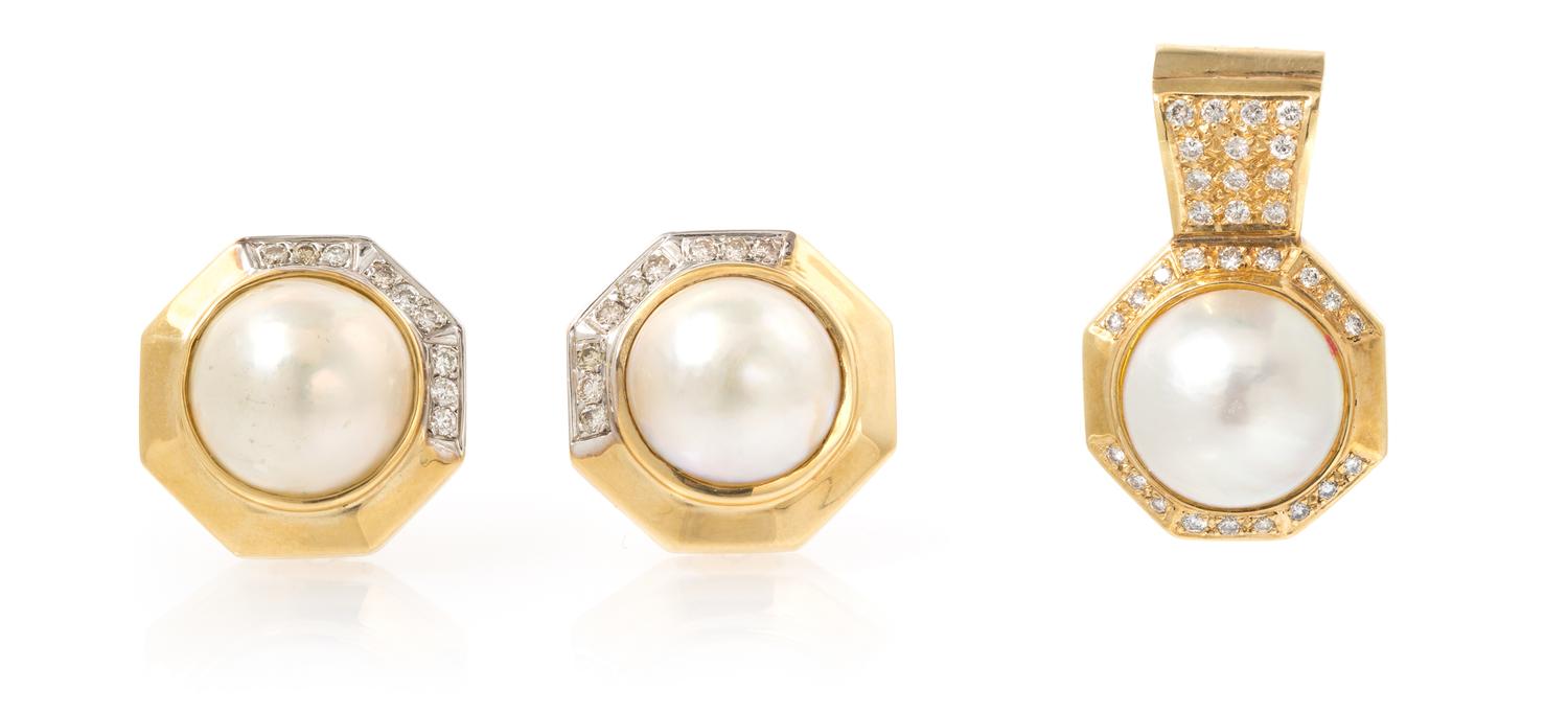 A 14 Karat Yellow Gold, Mabe Pearl and Diamond Demi-Parure, 24.60 dwts.