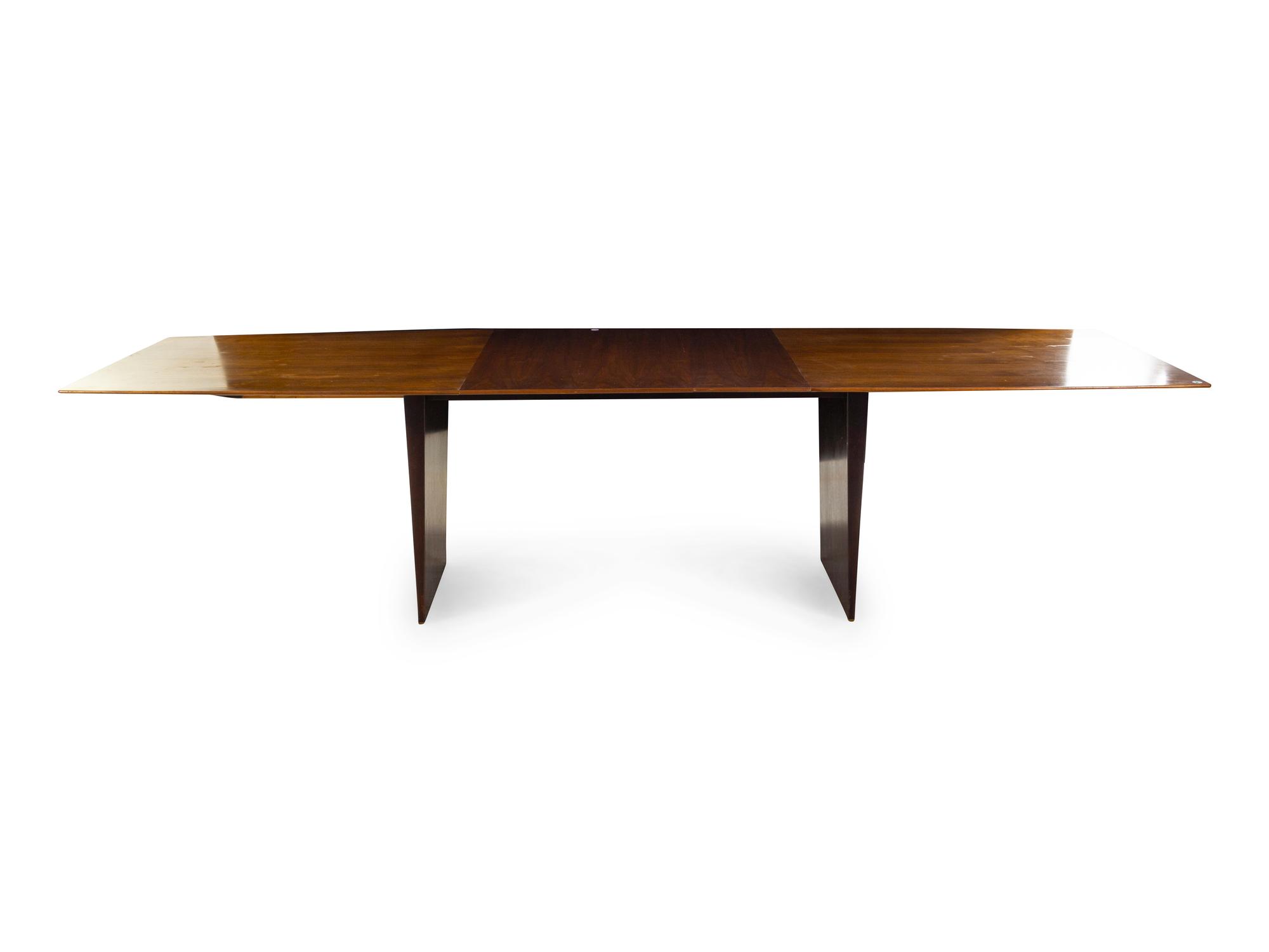 Model 5460 Dining Table with Three Leaves Dunbar, USA
