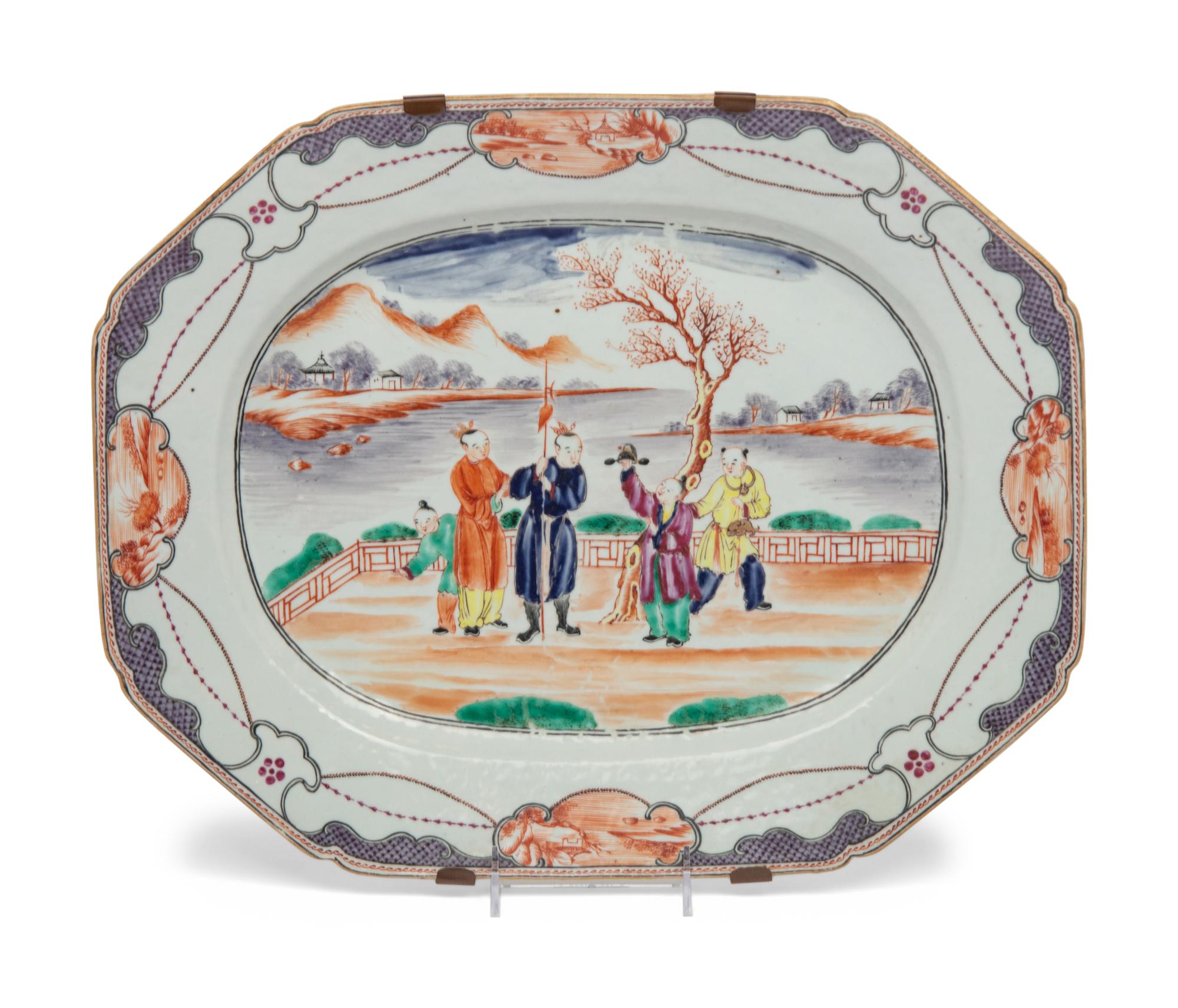 A Chinese Export Porcelain Platter