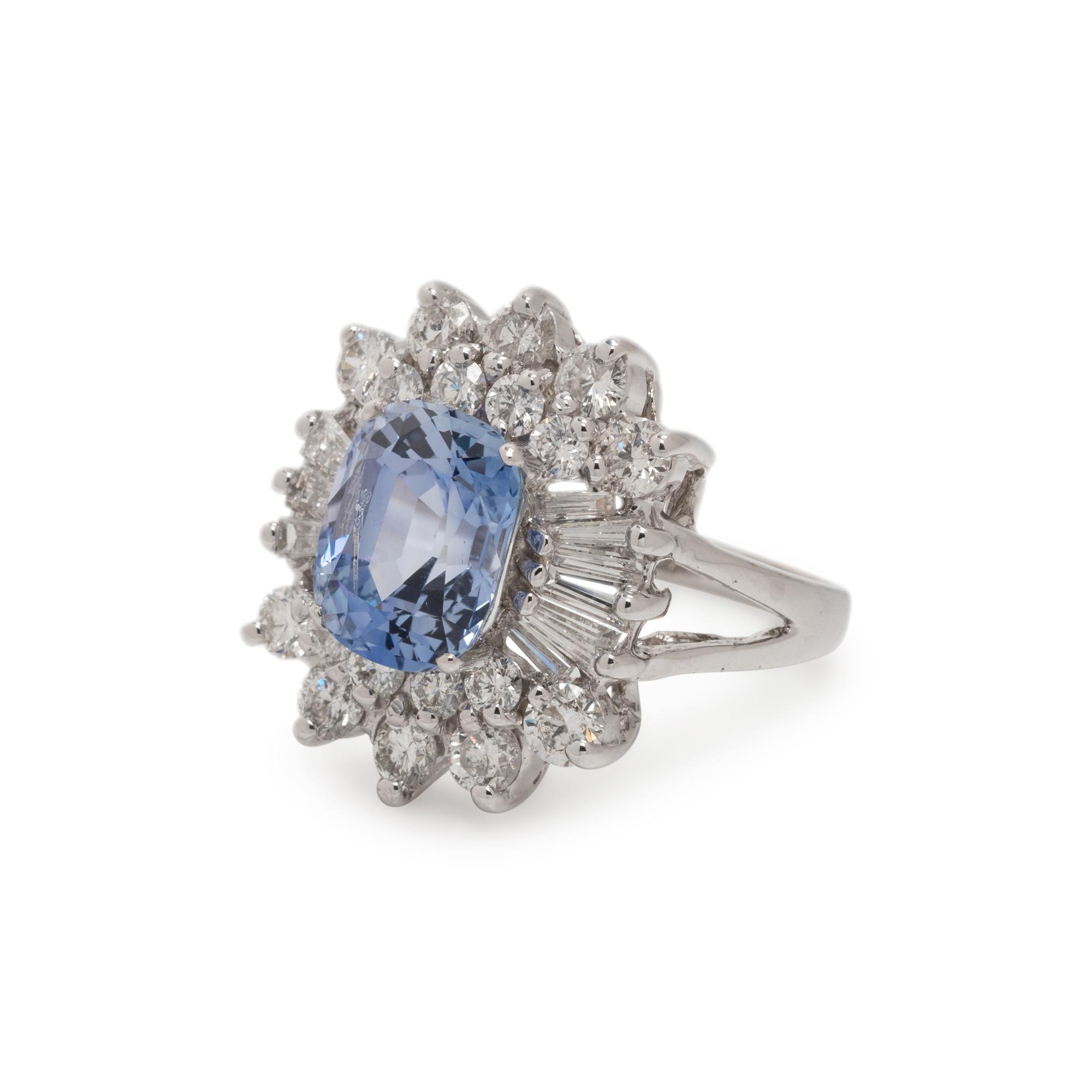 SAPPHIRE AND DIAMOND RING