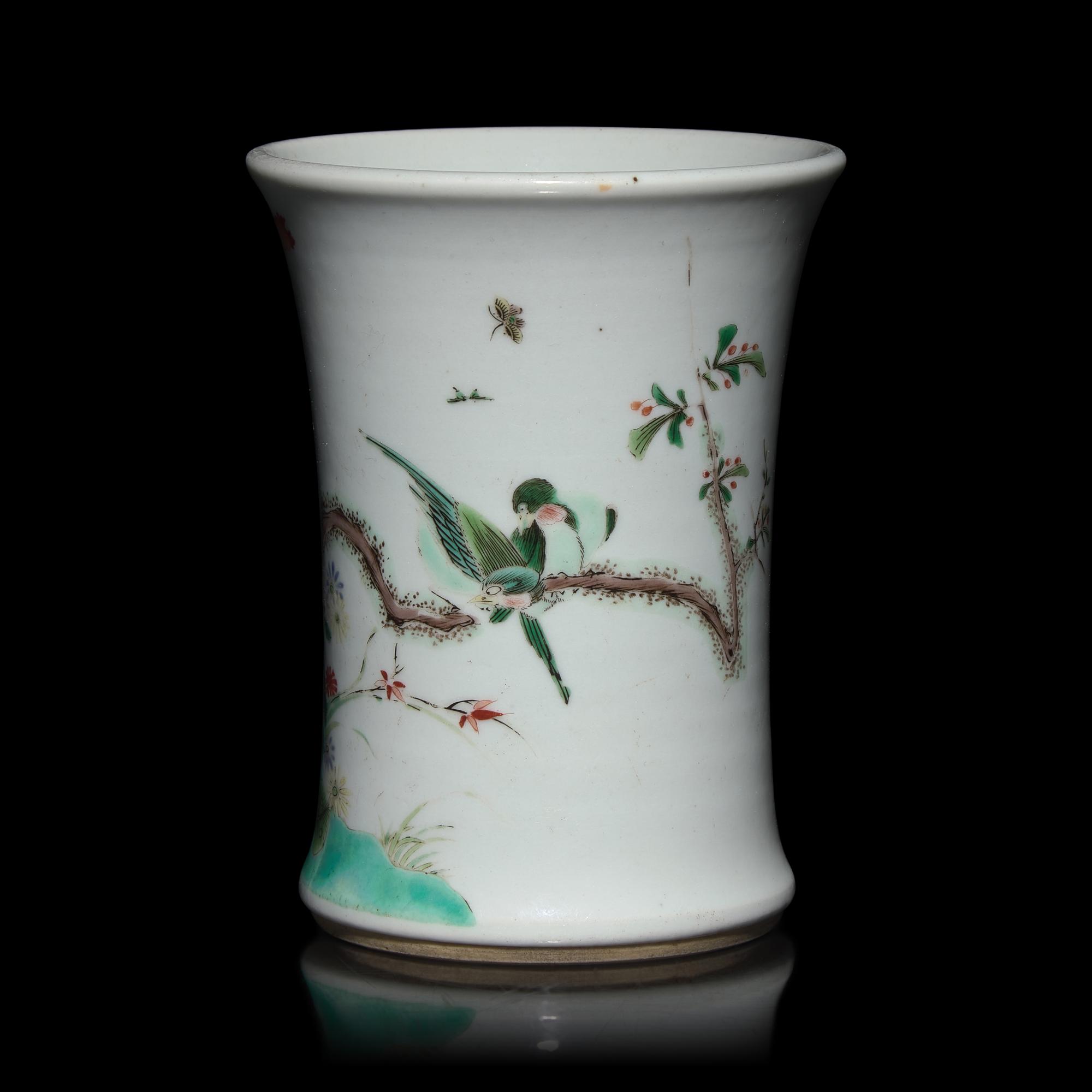 A Small Chinese Famille Verte Brush Pot, Bitong — 五彩花鳥圖小筆筒