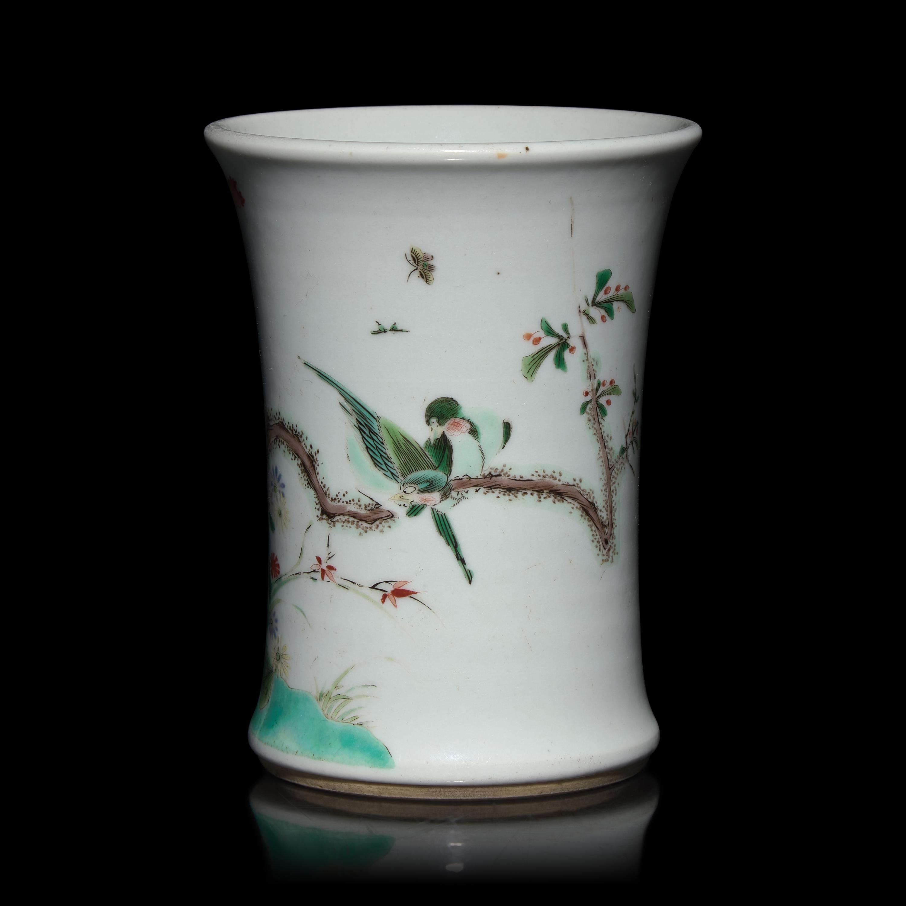 A Small Chinese Famille Verte Brush Pot, Bitong — 五彩花鳥圖小筆筒