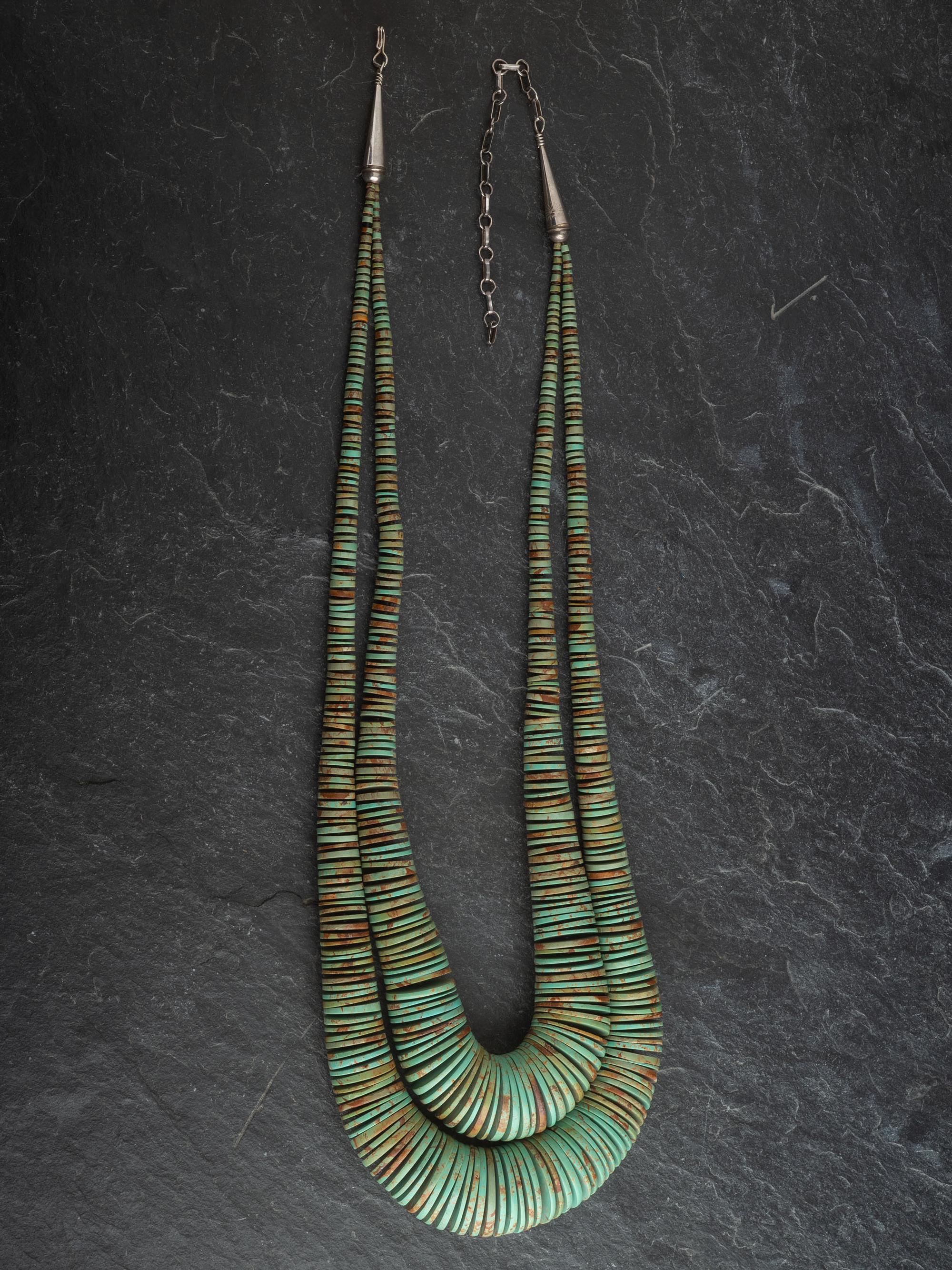 Pueblo Double-strand Gradutated Turquoise Necklace