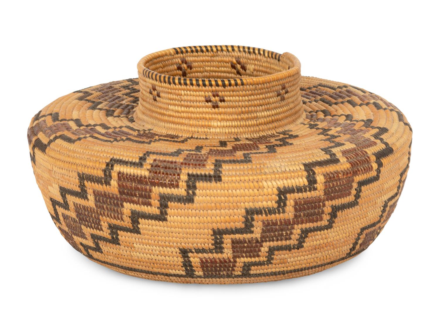 Tulare Polychrome Bottleneck Basket