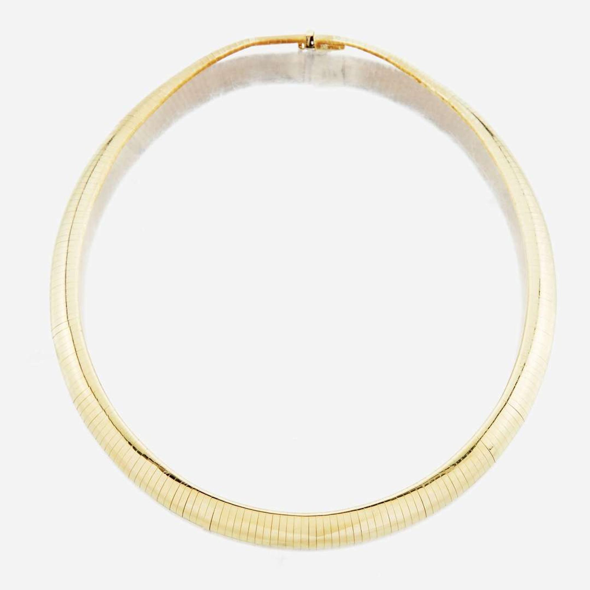 A diamond and sapphire gold necklace