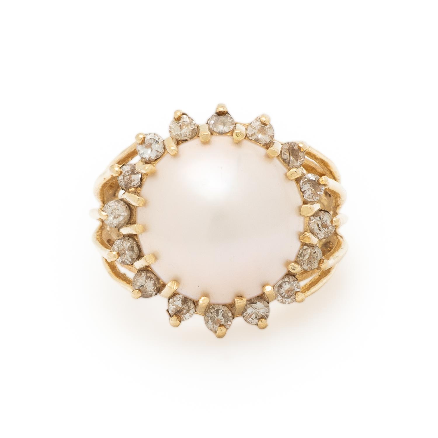 Mabé Pearl, Diamond, and Yellow Gold Ring