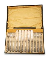 A Cased English Silver Fish Service — William Yates Ltd., Sheffield, 20th Century