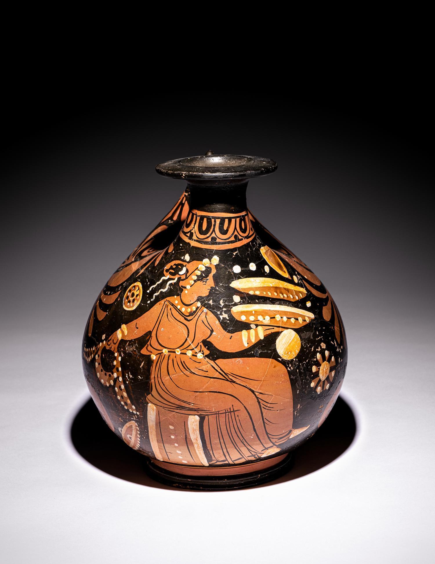 A Large Apulian Red-Figured Askos