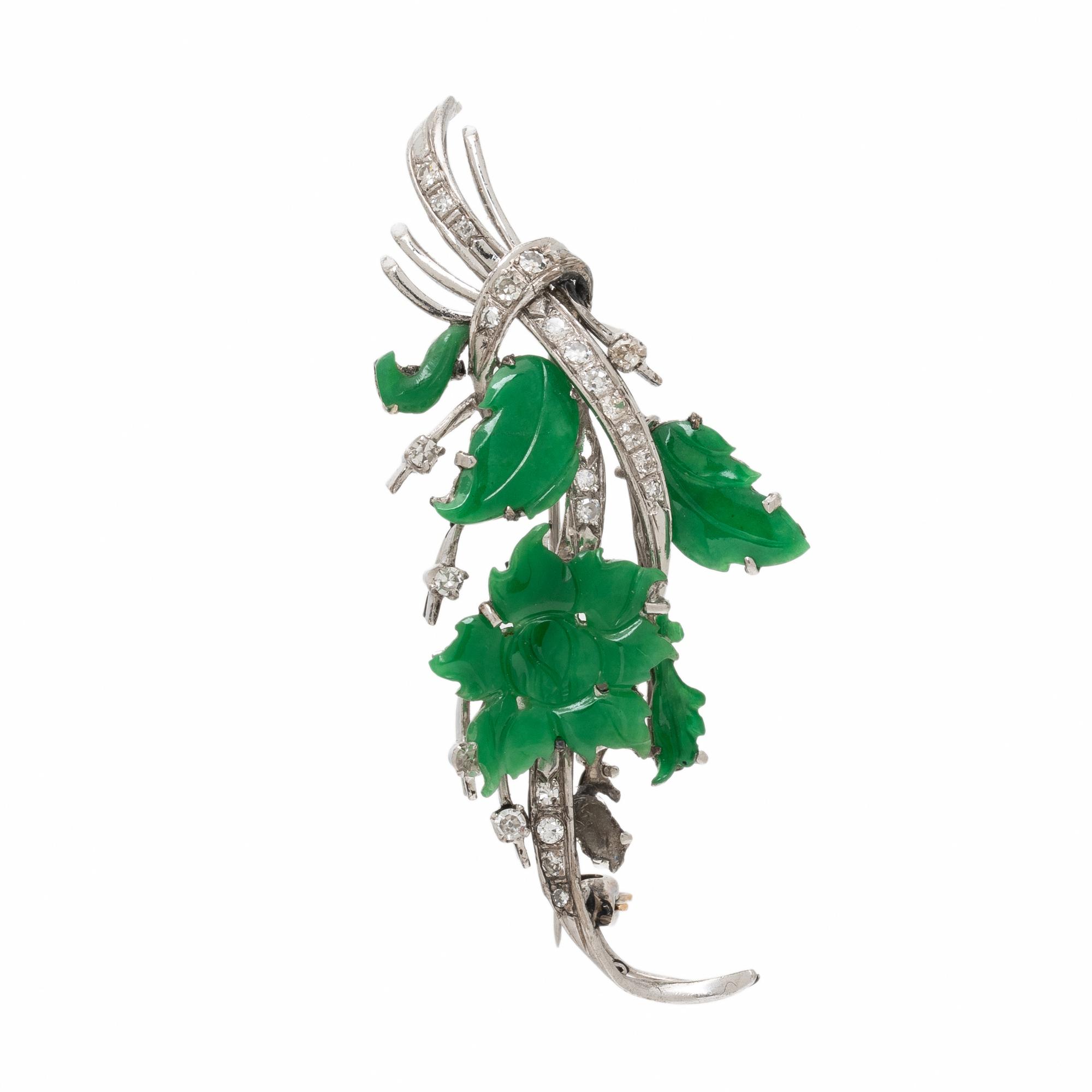 JADE, DIAMOND, AND WHITE GOLD FOLIATE BROOCH