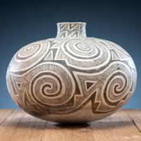 Tularosa, Black-on-White Pottery Olla