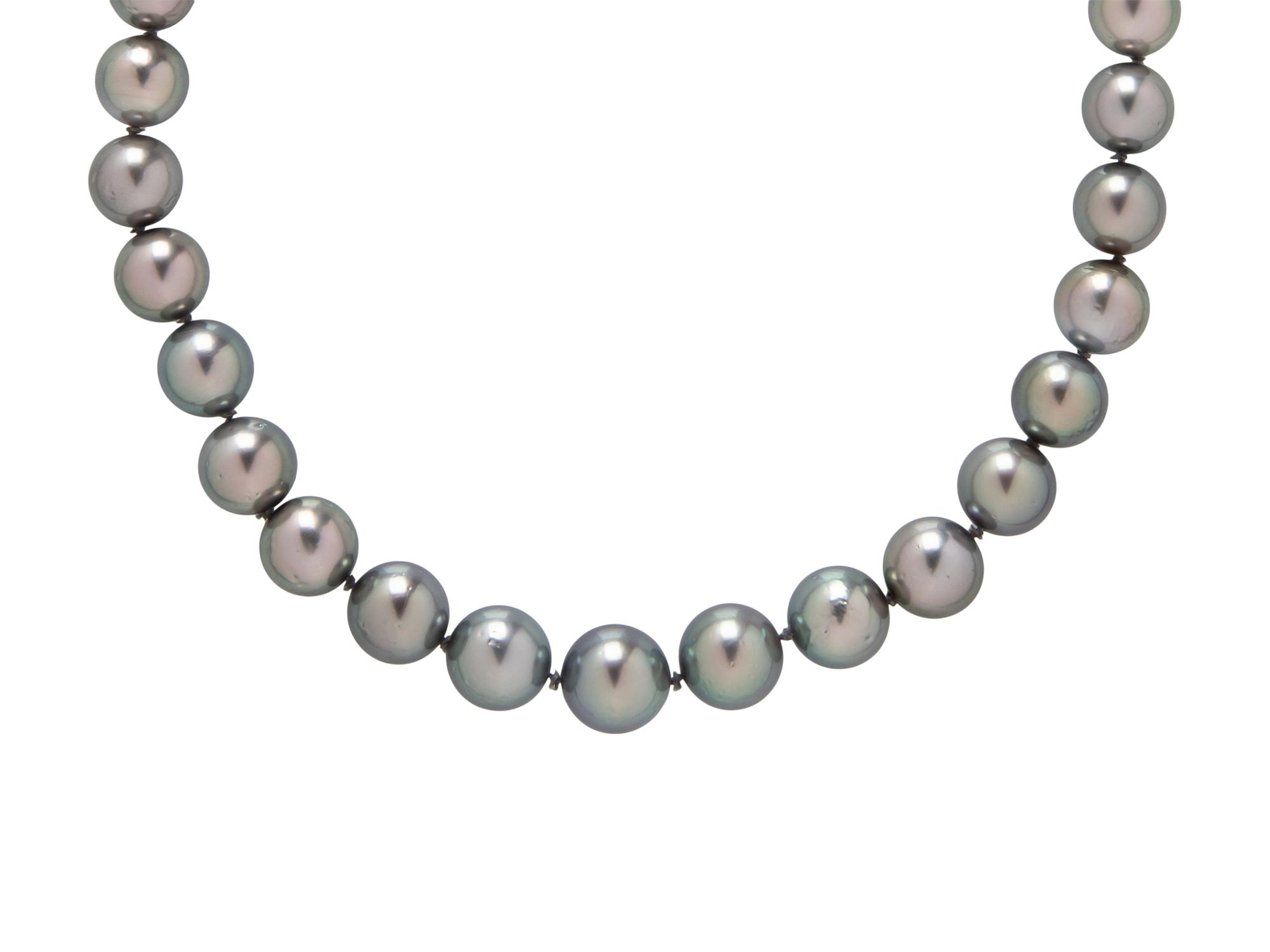 GRAY CULTURED PEARL AND DIAMOND NECKLACE