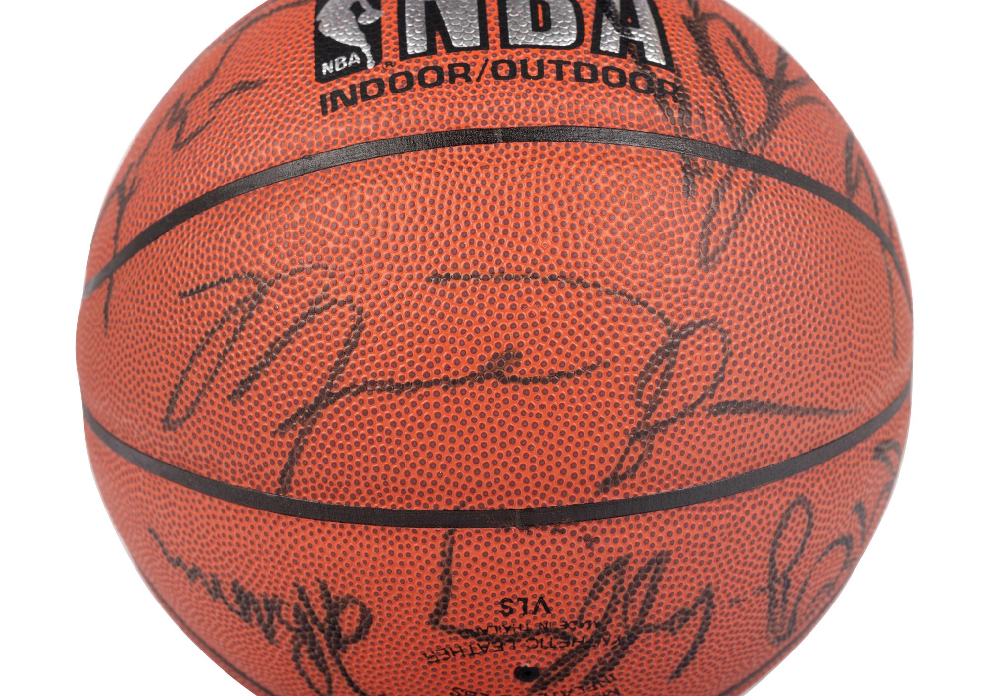 A 1995-96 NBA Champions Chicago Bulls Team Signed Autograph Basketball (Beckett Authentication Services Letter BAS Certified)