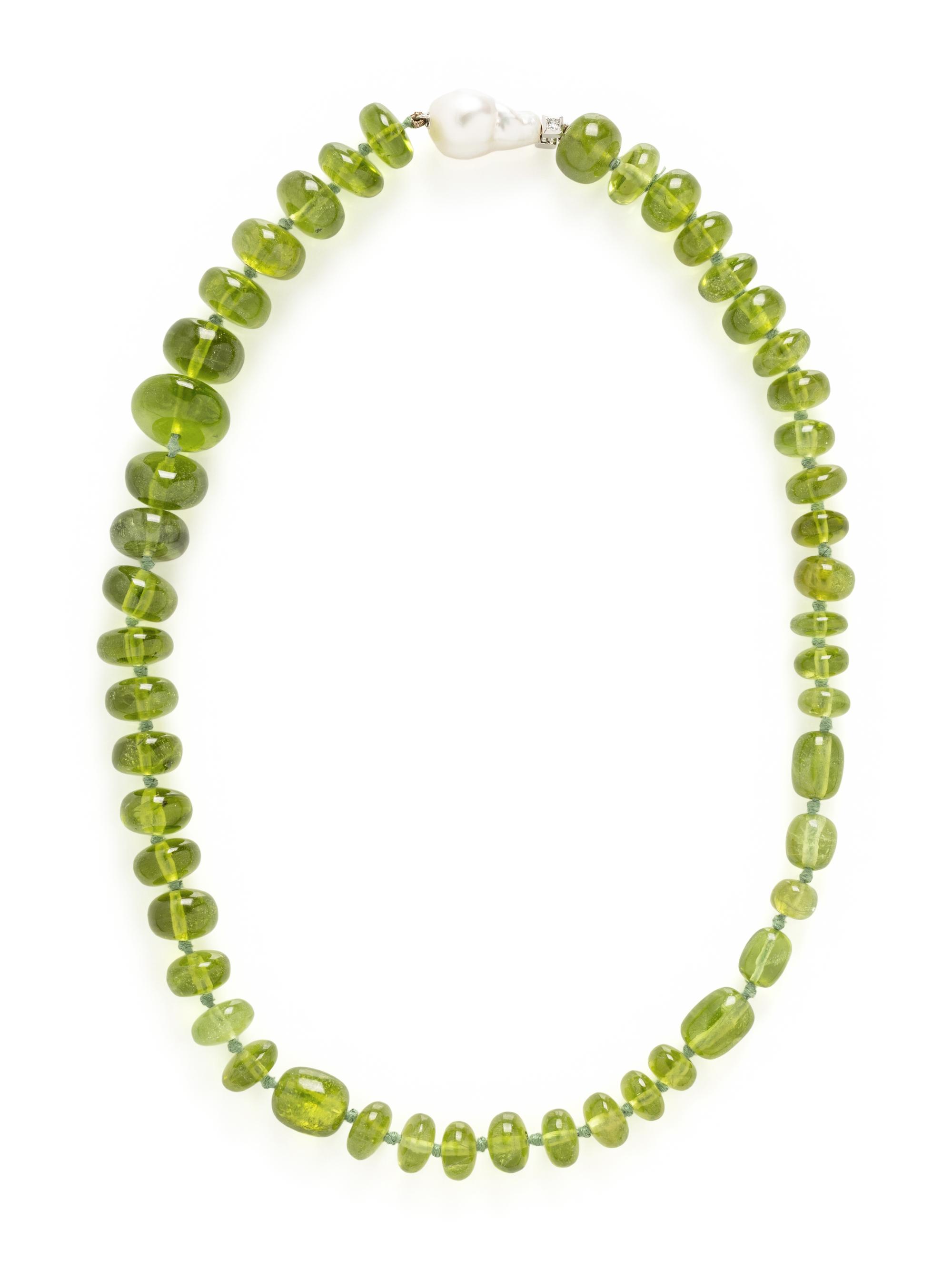 PERIDOT AND CULTURED BAROQUE PEARL NECKLACE