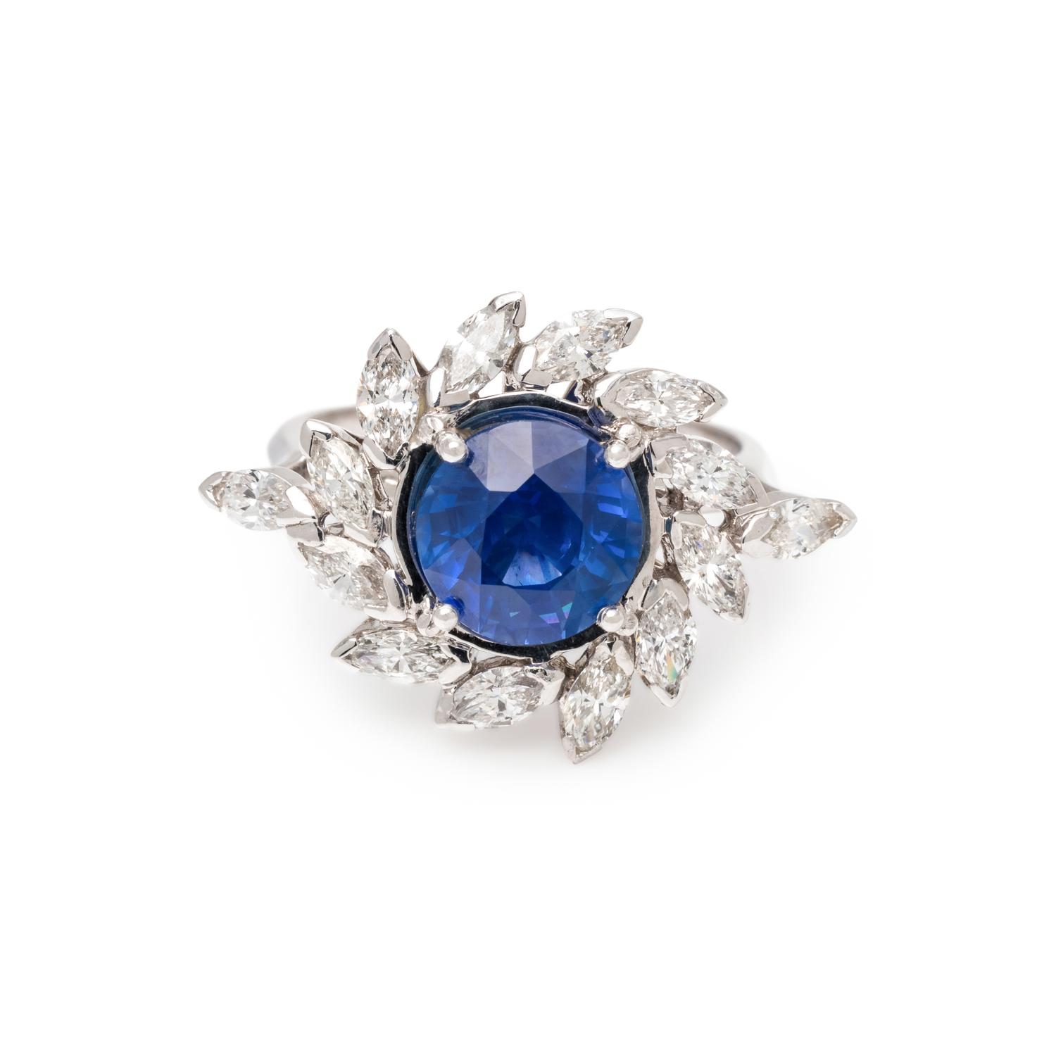 SAPPHIRE AND DIAMOND RING