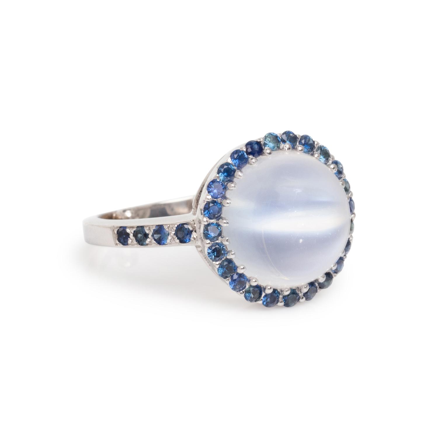 WHITE GOLD, CAT'S EYE MOONSTONE AND SAPPHIRE RING