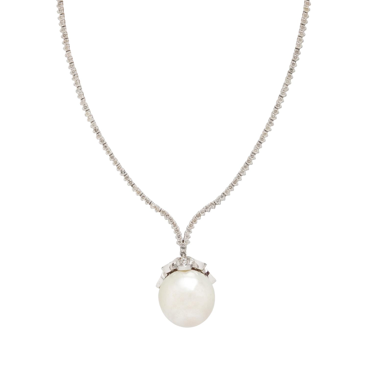 DIAMOND AND CULTURED PEARL NECKLACE AND CULTURED PEARL STUD EARRINGS