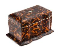 An English Silver-Lined Tortoise Shell Tea Caddy Height 4 x width 7 1/4 inches. — 19TH CENTURY