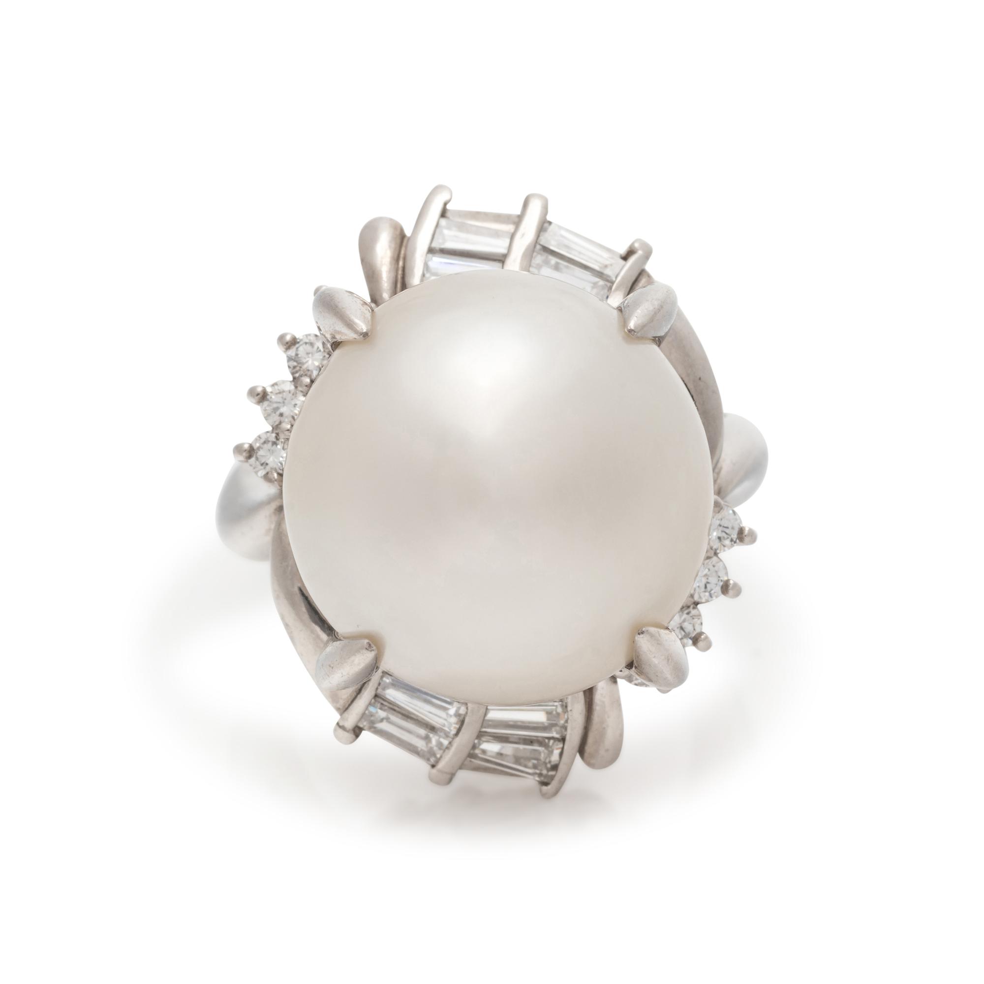 CULTURED SOUTH SEA PEARL AND DIAMOND RING