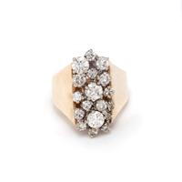DIAMOND CLUSTER RING
