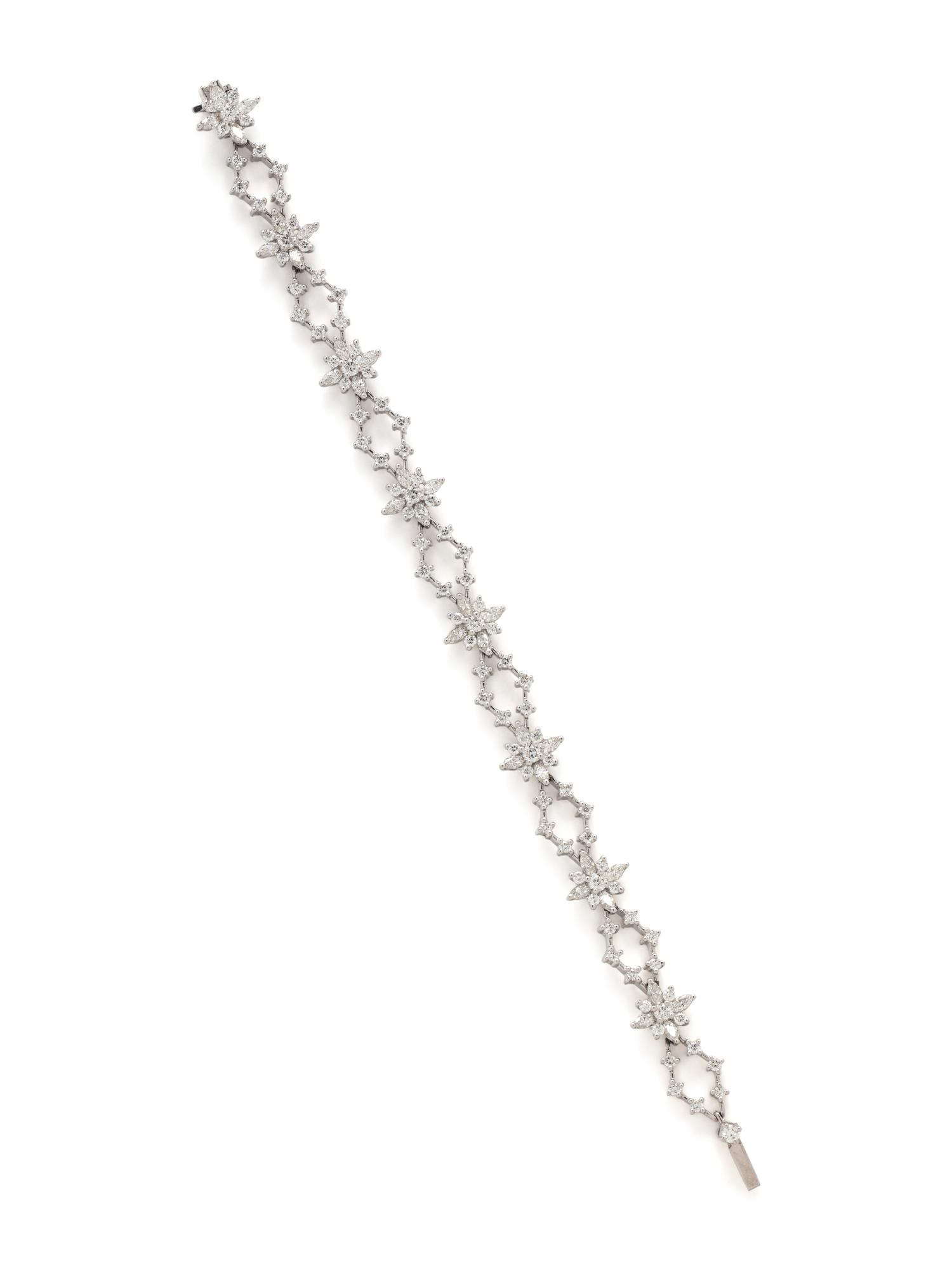 KWIAT, WHITE GOLD AND DIAMOND BRACELET